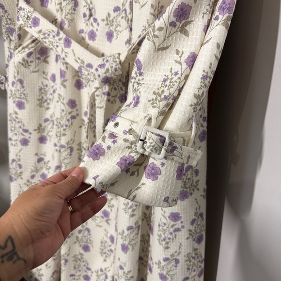 Ivy City Co LARGE Cream Lavender Floral Full Length Belted Maxine Coat NEW - Picture 3 of 10